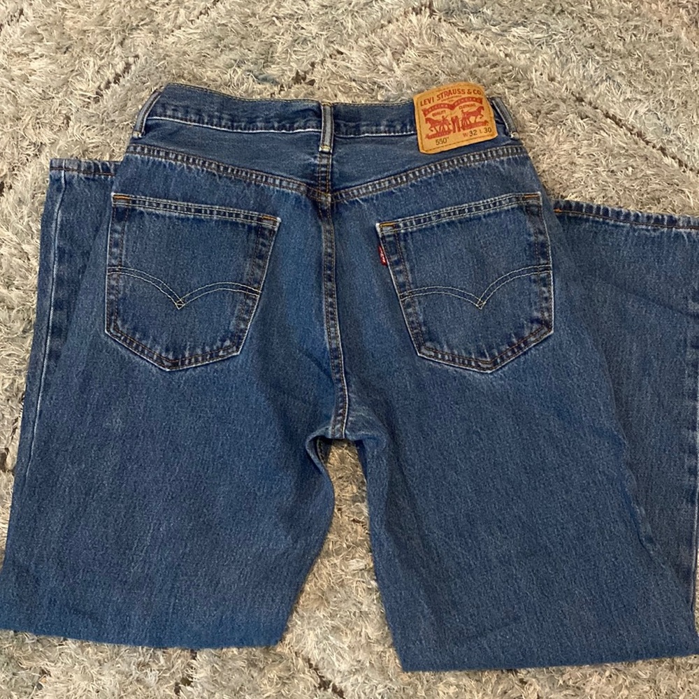 Levis men’s size 32x30 . Levis 550